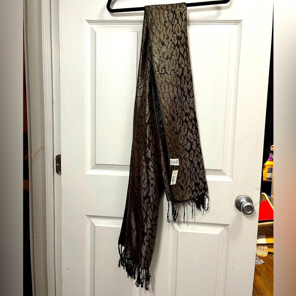 Pashmina metallic cheetah scarf/wrap